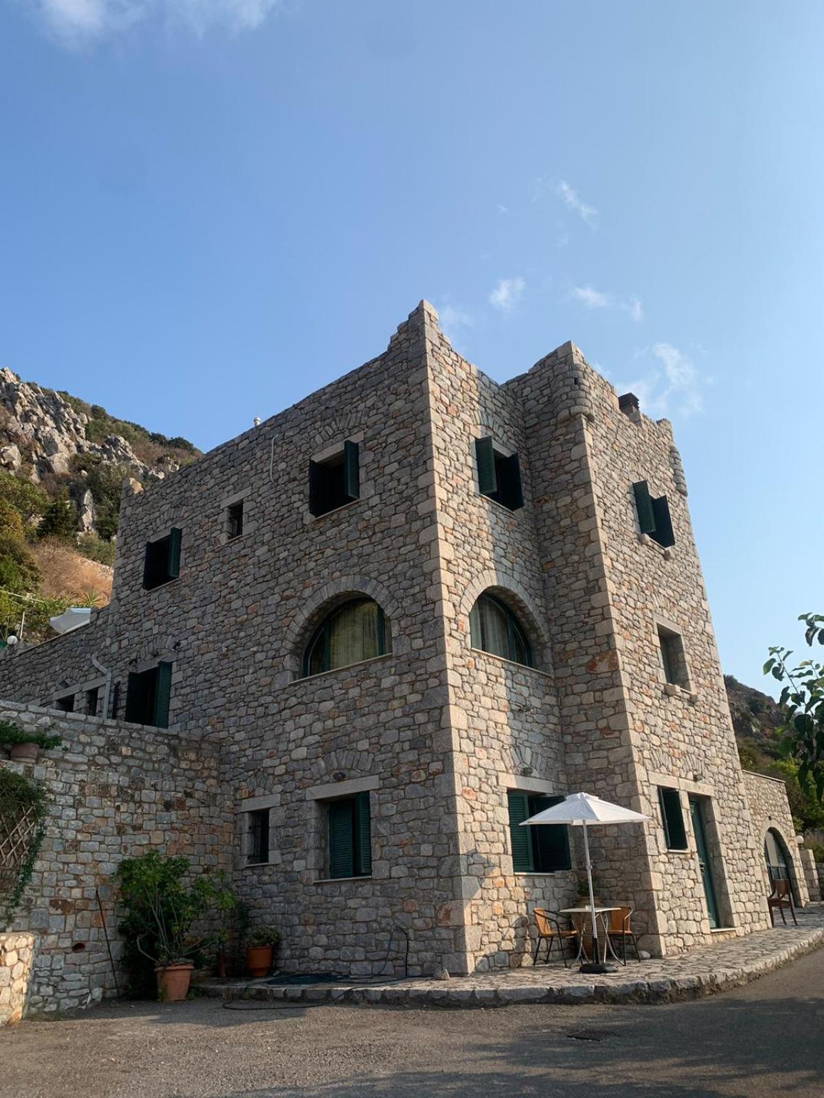 Vatoulia House Aparthotel Neo Oitilo Exterior photo
