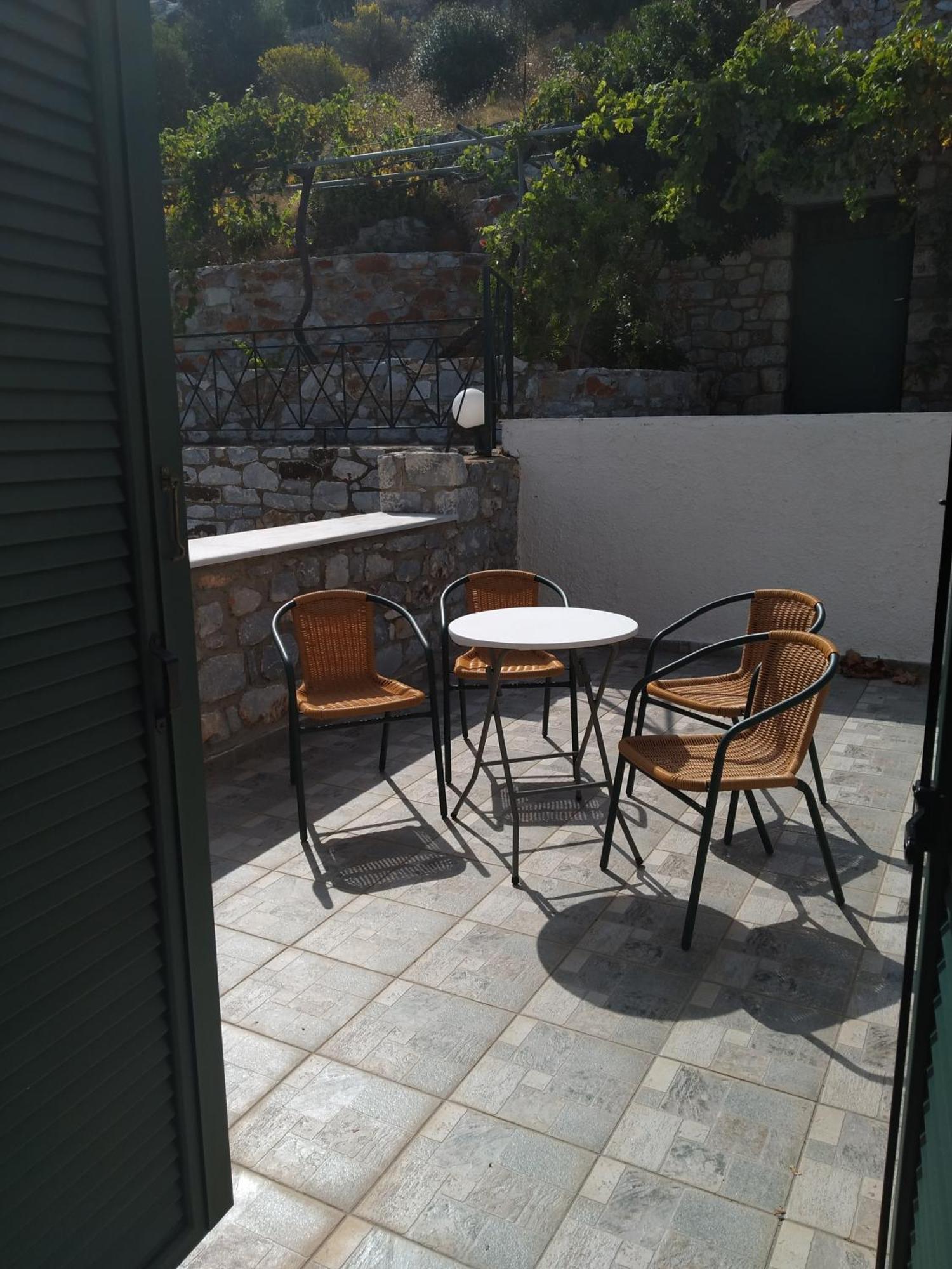 Vatoulia House Aparthotel Neo Oitilo Exterior photo
