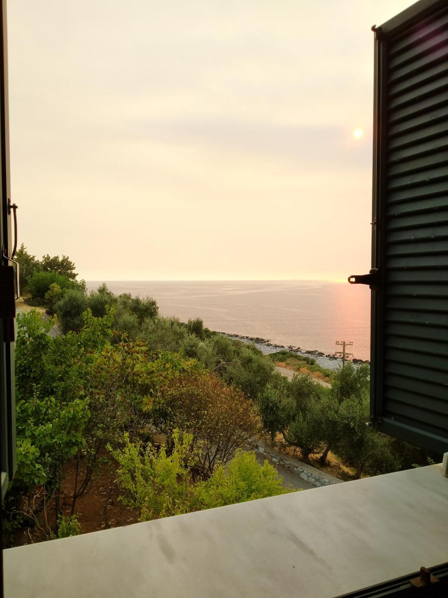 Vatoulia House Aparthotel Neo Oitilo Exterior photo